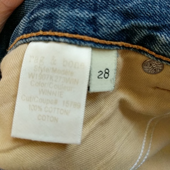 Rag & Bone Cutoff Jean Denim Shorts in Winnie - Picture 8 of 8